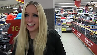 Super Horký Sex Lucy Cat V Supermarketu