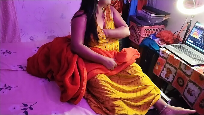 Desi Bhabhi'S Nipples On Display: A Cam Show You Won'T Forget