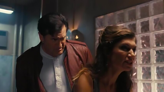 Ash Vs. Evil Dead - La Mamada De Halloween De Jennifer Freed