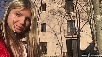 Blondes Luder Wird In Spanien Versaut